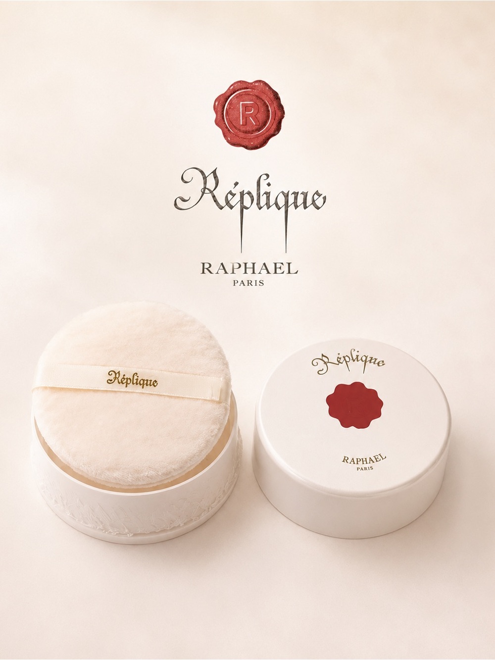 VINTAGE RAPHAEL PARIS RÉPLIQUE DUSTING POWDER WITH PUFF